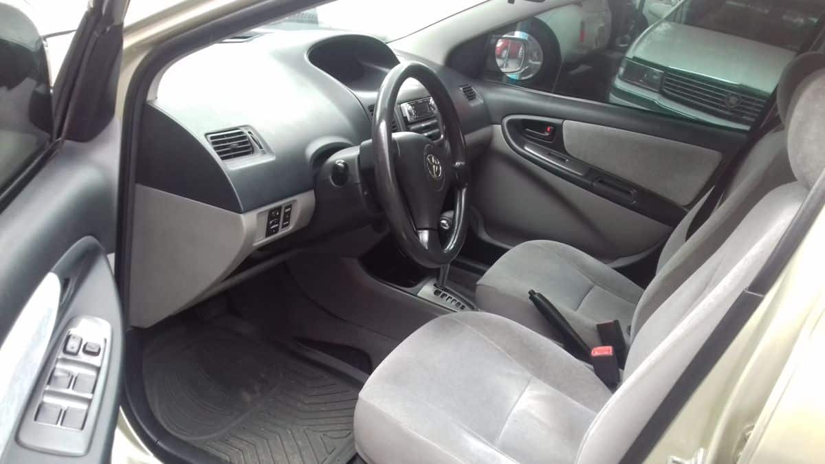 2003 Toyota Vios - Interior Front View - Automobilico