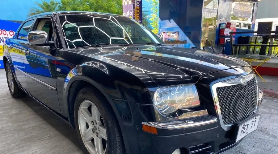 2010 CHRYSLER 300 C